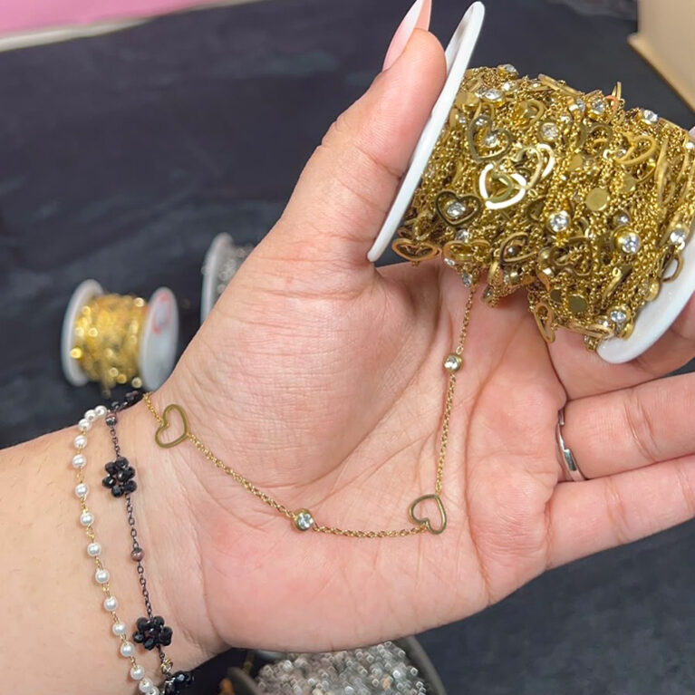 Frame Heart with Stone Sequence Permanent Chain