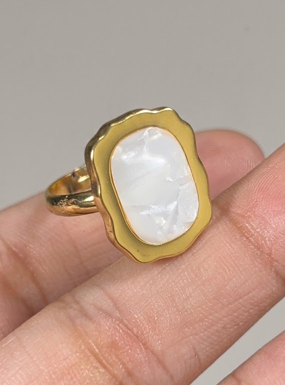 Stainless Steel Adjustable Mother-of-Pearl Scalloped Statement Ring