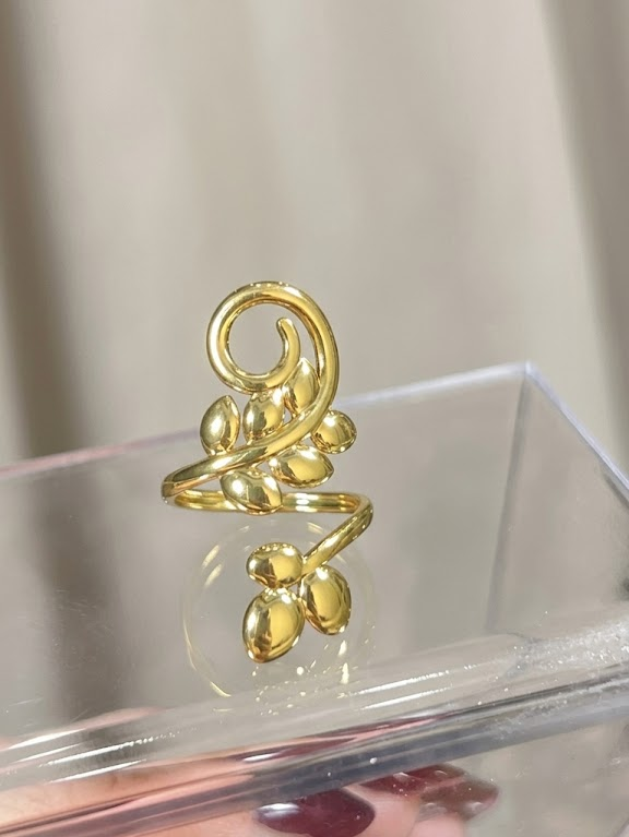 Stainless Steel Adjustable Leaf Vine Statement Ring